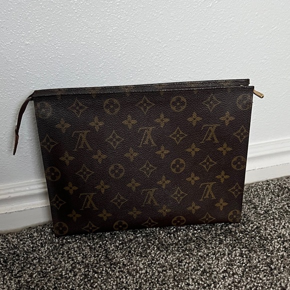 Louis Vuitton Poche Toilet Monogram Canvas Toiletry Bag - Picture 1 of 12